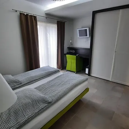 Apartma Klass 303